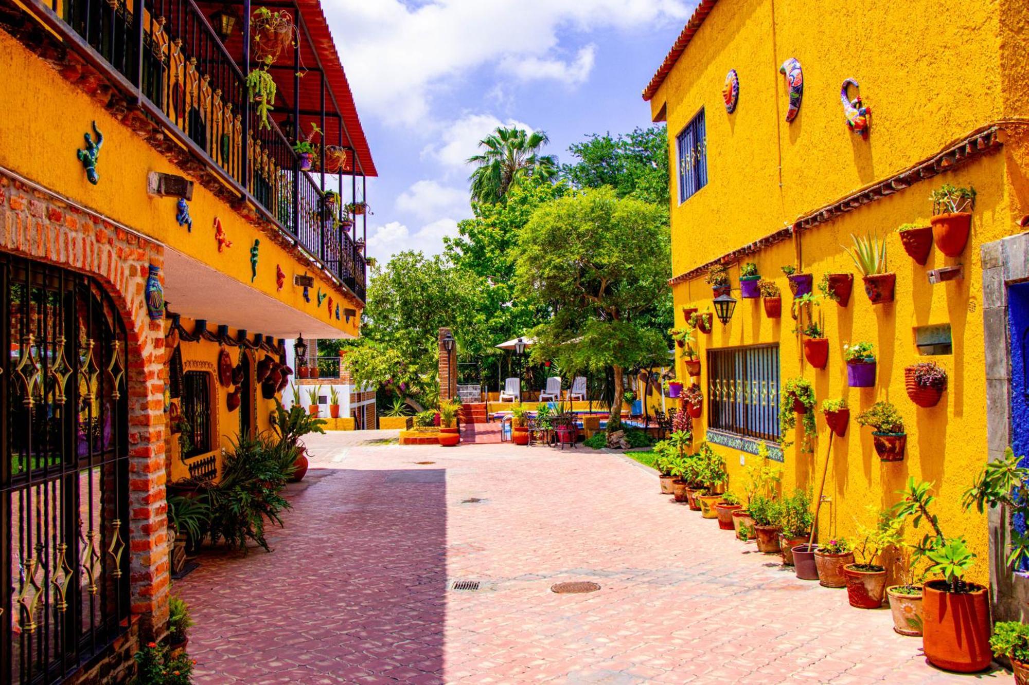 Posada Las Margaritas Guadalajara Ngoại thất bức ảnh