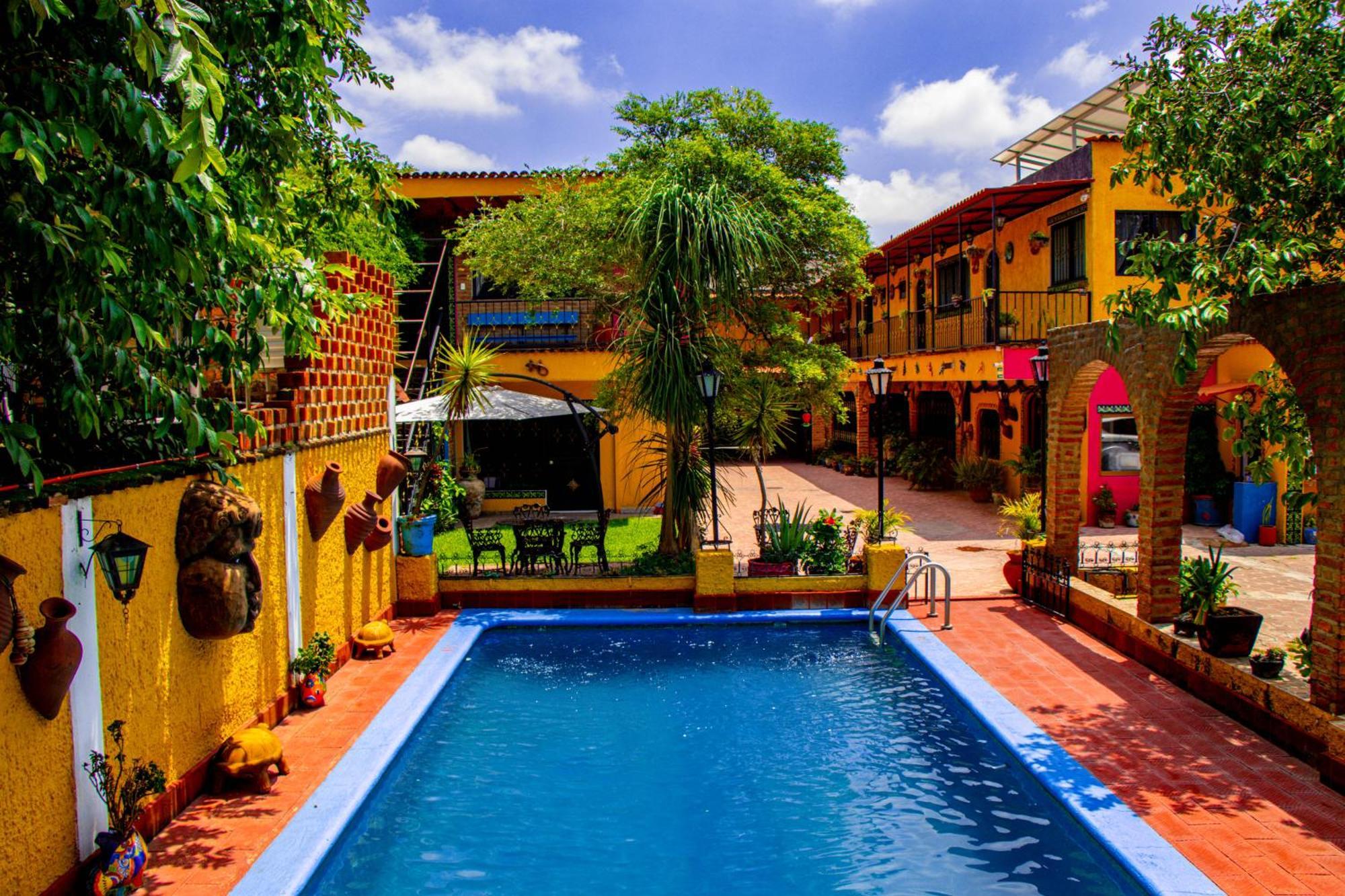 Posada Las Margaritas Guadalajara Ngoại thất bức ảnh